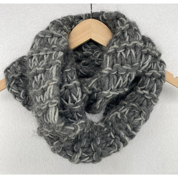 ANNA KULA Scarf OS Infinity Marled Crochet Chunky Wool Gray 9" x 59" - Picture 1 of 13